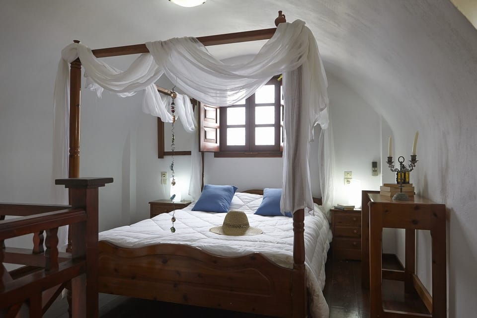 Suite, Sea View | In-room safe, iron/ironing board, free cribs/infant beds, free WiFi