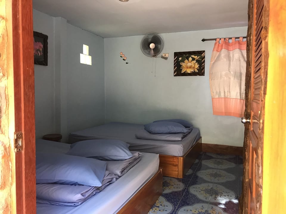 Basic Room | Hypo-allergenic bedding, bed sheets