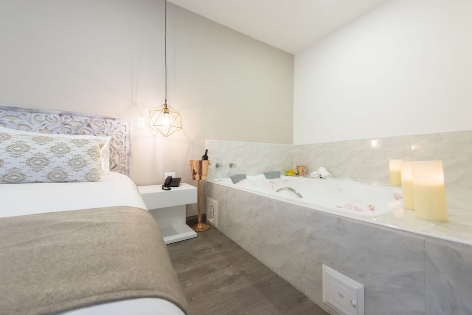 Luxury Room | Premium bedding, down comforters, individually decorated, soundproofing