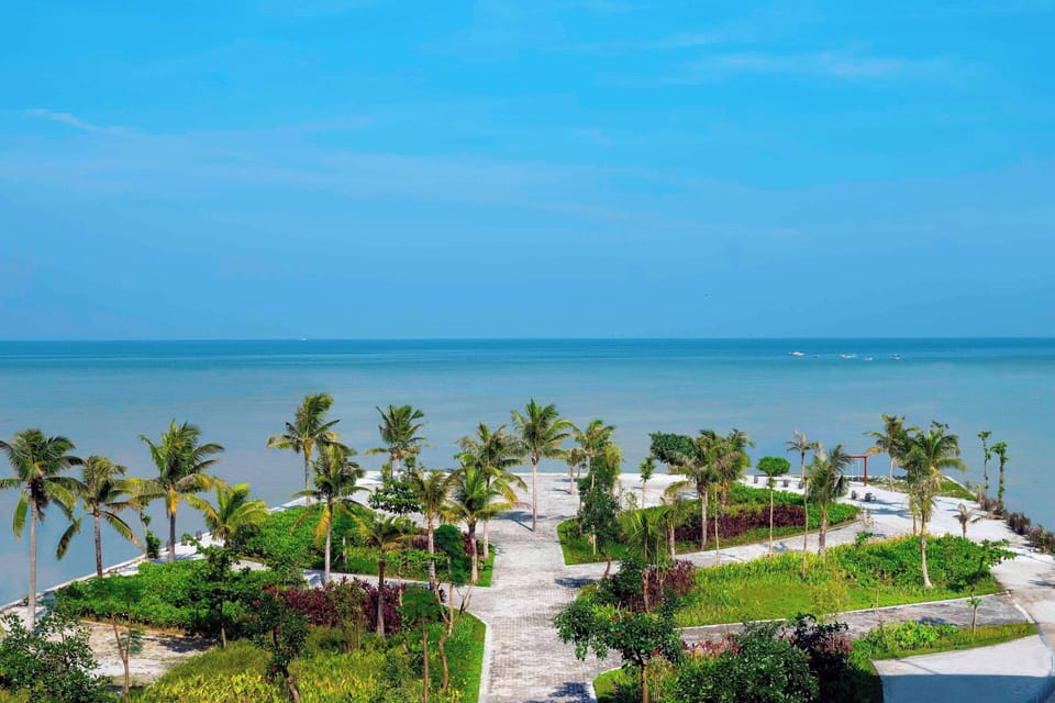 Beach nearby, beach volleyball