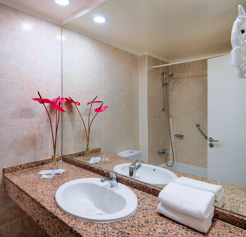 Hair dryer, towels