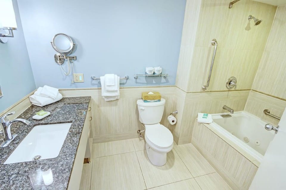 Spacious Bathroom