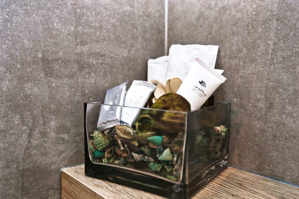 Room amenity