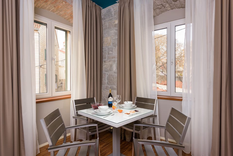 Premium Studio Suite, Kitchenette, City View | View from room