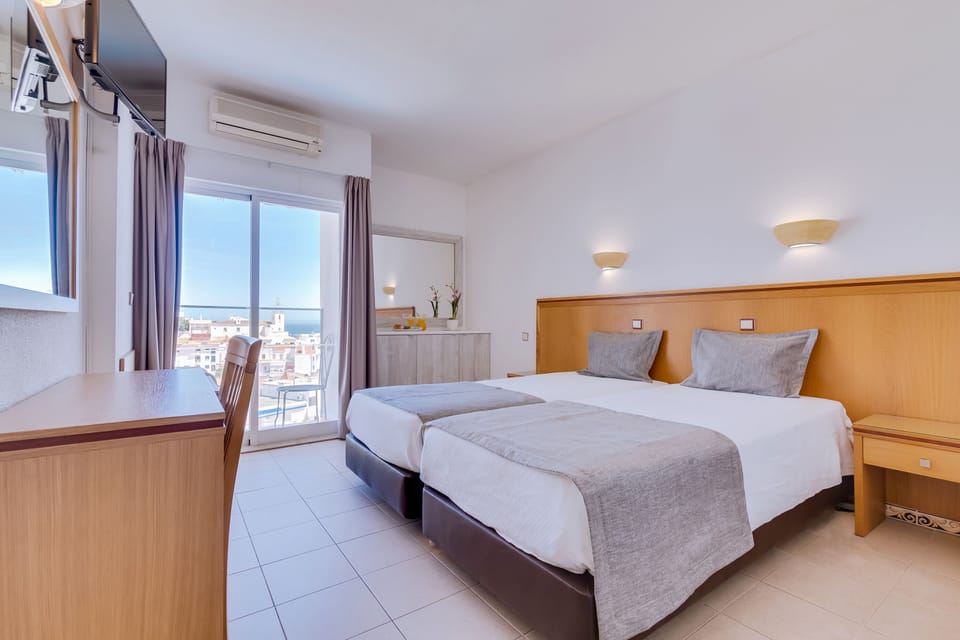 In-room safe, desk, iron/ironing board, free WiFi