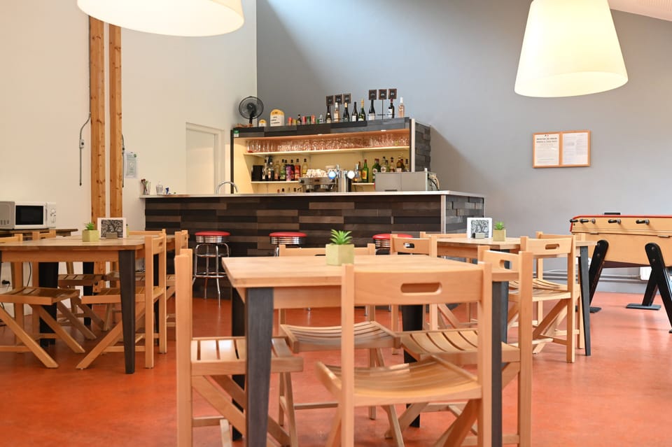 Coffee shop