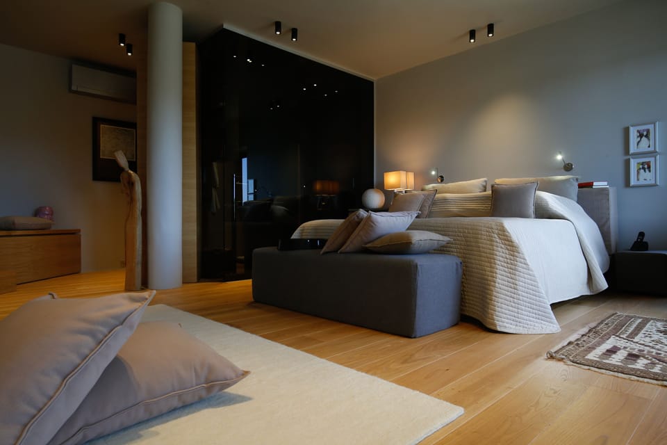 Premium bedding, down comforters, memory foam beds, minibar