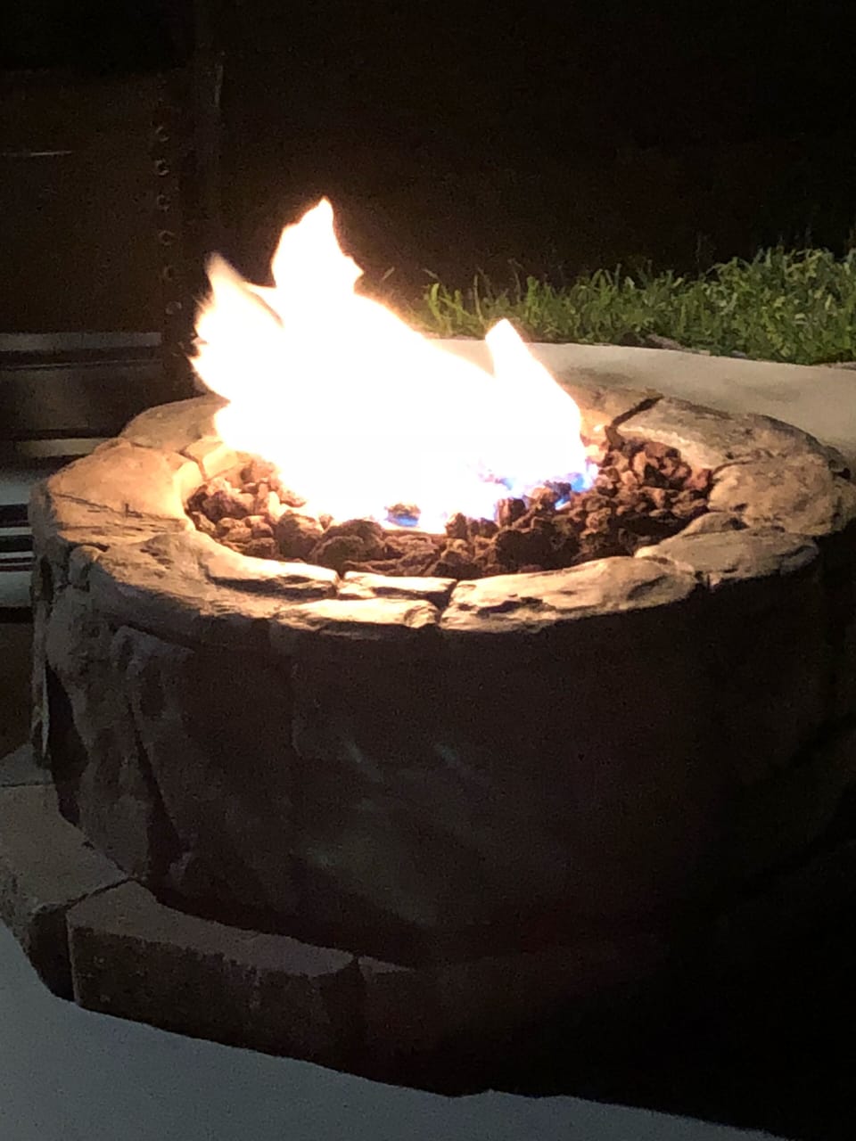 Fire pit propane power