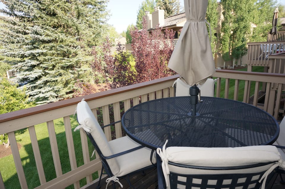 Upper Deck off Living Area