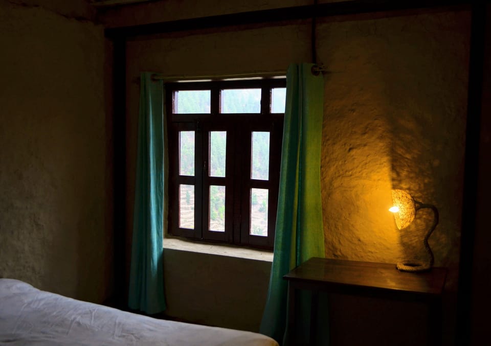 Basic Cottage, 1 King Bed, Mountain View, Mountainside