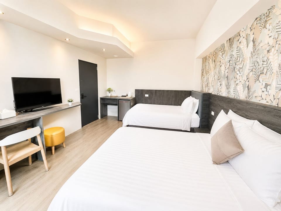 Elite Triple Room, 1 Bedroom, Balcony, Mountain View | 1 bedroom, desk, blackout drapes, free WiFi