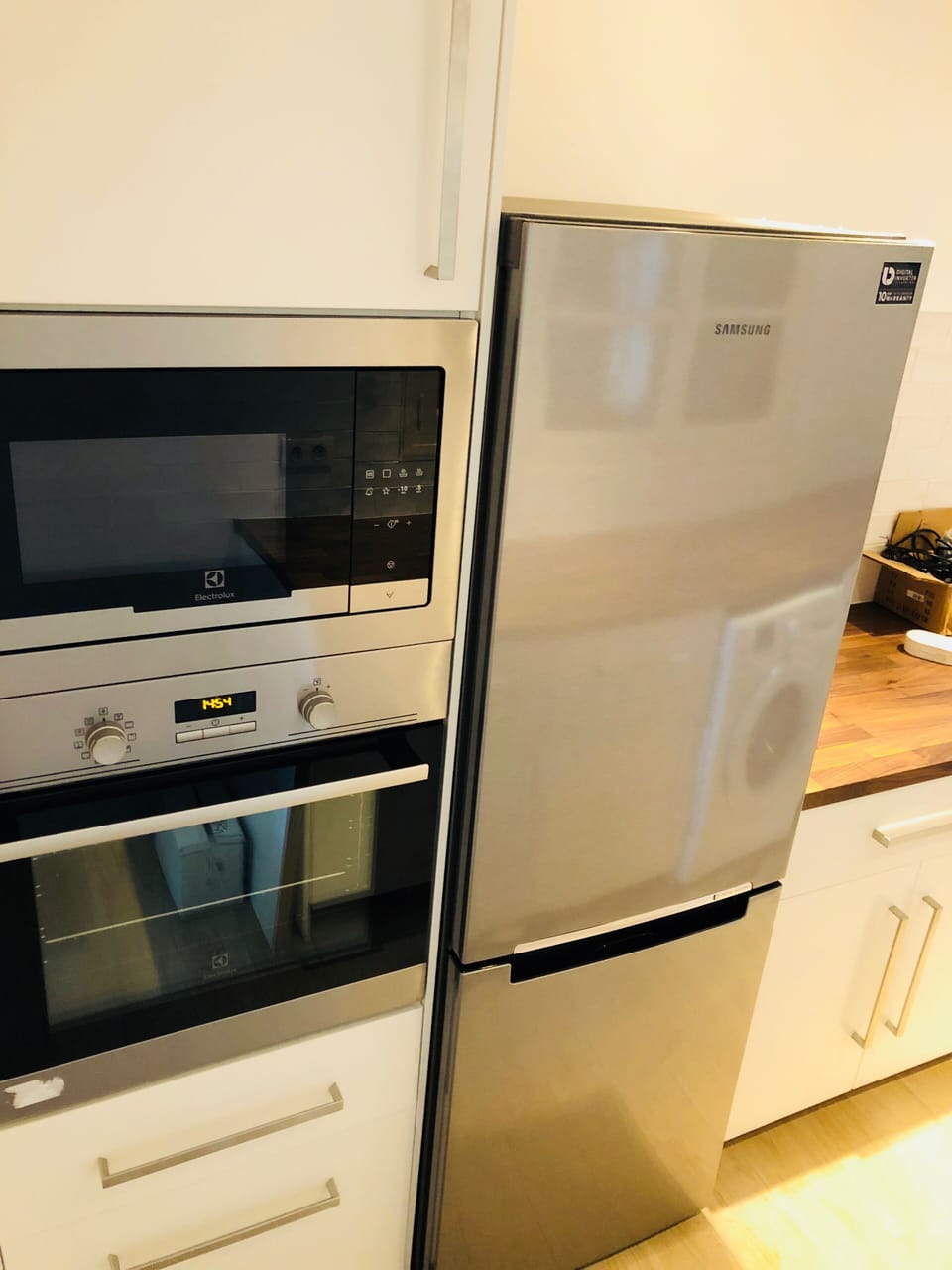 Fully equipped kitchen.