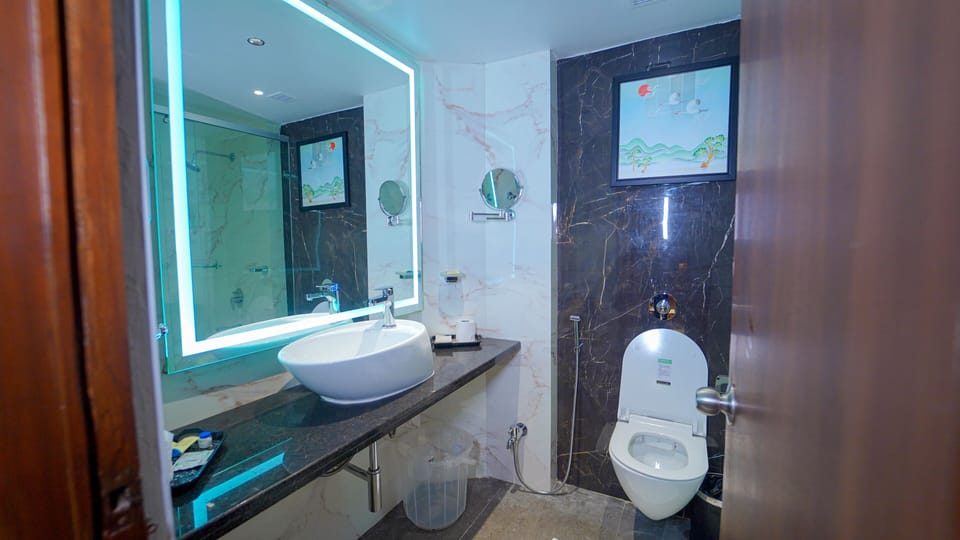 Bathtub, free toiletries, hair dryer, bathrobes