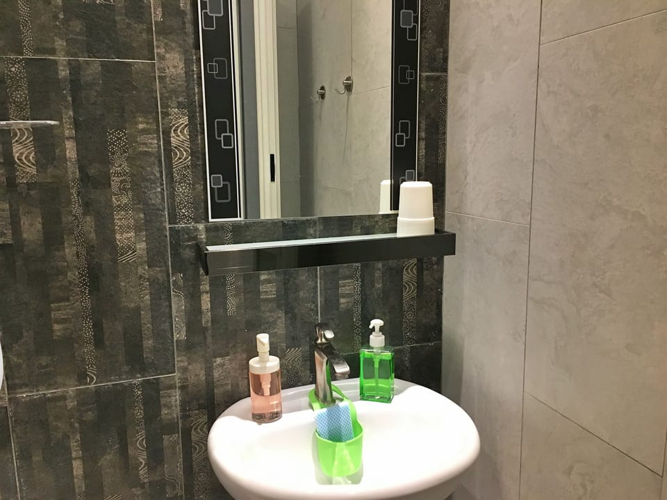 Room, 2 Bedrooms | Bathroom amenities | Shower, free toiletries, hair dryer, bidet