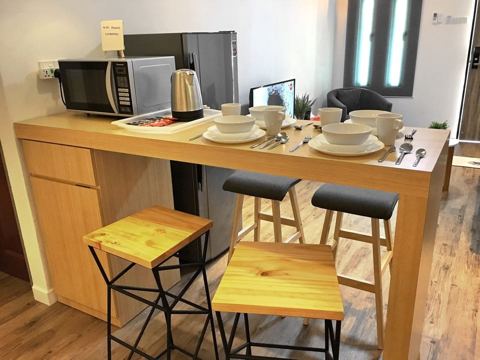 Room, 2 Bedrooms | In-room dining