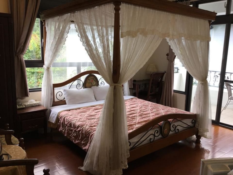 Deluxe Double Room, Balcony | Desk, blackout drapes, free WiFi