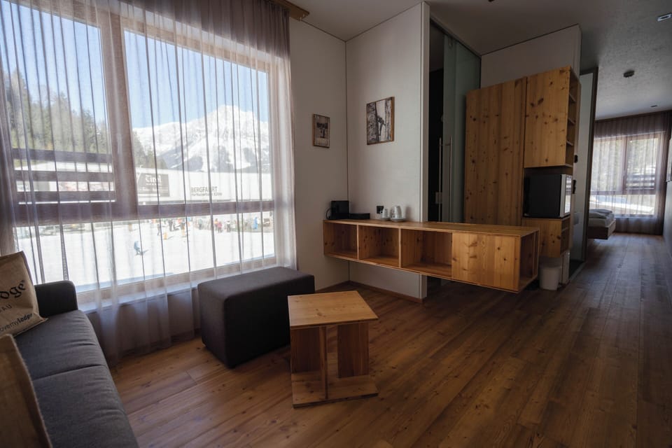 In-room safe, blackout drapes, free WiFi, bed sheets