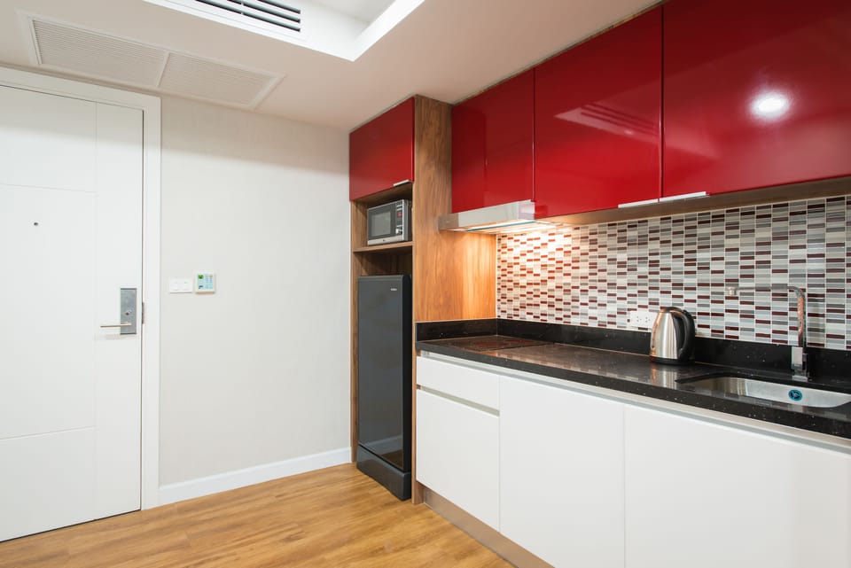 Standard Studio | Private kitchen | Full-size fridge, microwave, stovetop, electric kettle