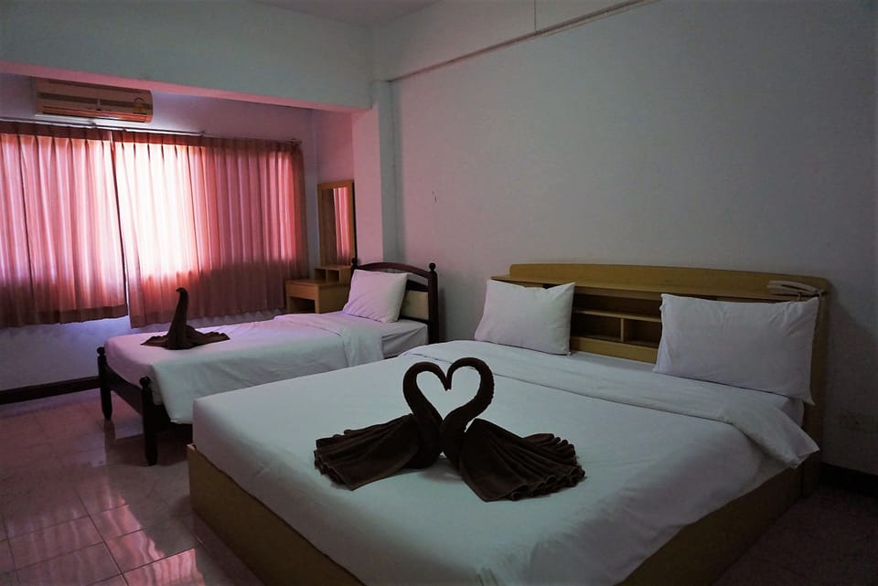 Standard Triple Room | WiFi (free)