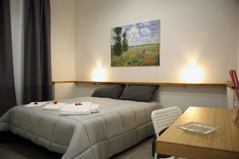 Twin Room | Desk, soundproofing, rollaway beds, free WiFi