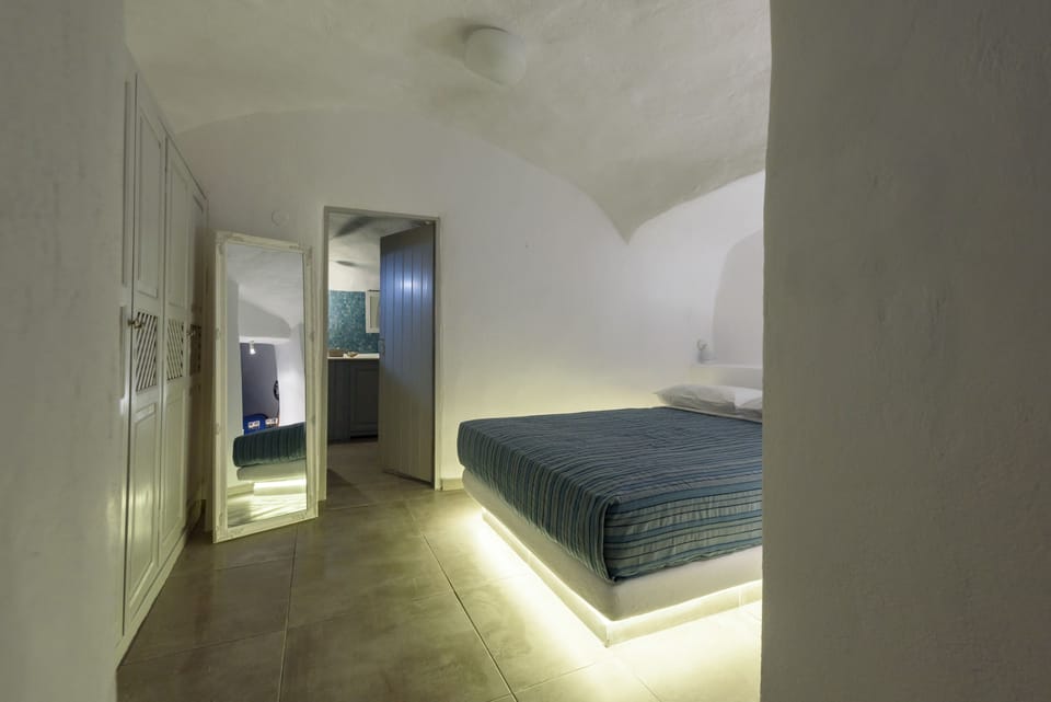 Villa, 1 Bedroom, Hot Tub | In-room safe, soundproofing, iron/ironing board, free cribs/infant beds