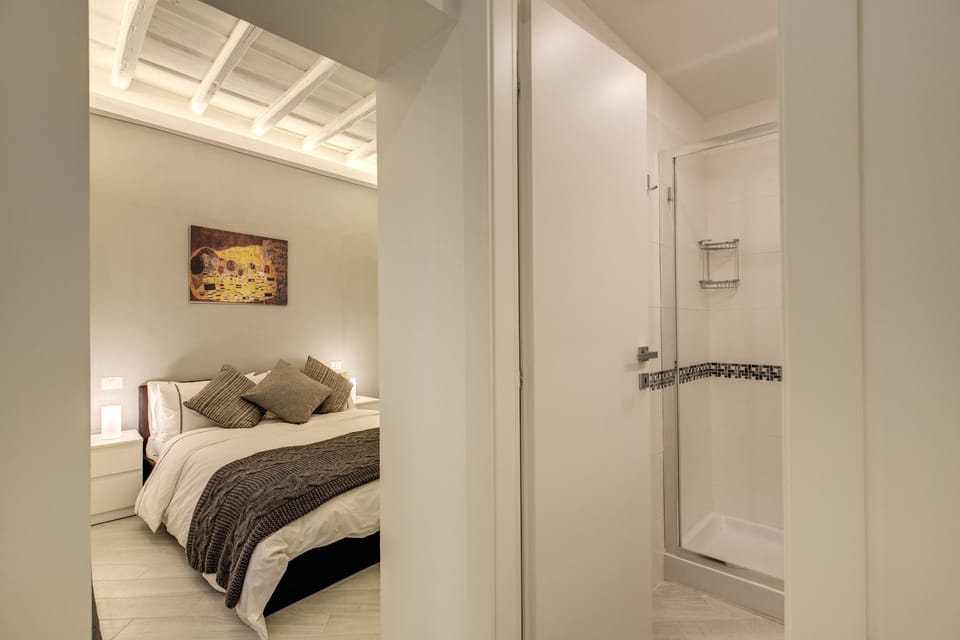 Standard Double Room | Soundproofing, free WiFi