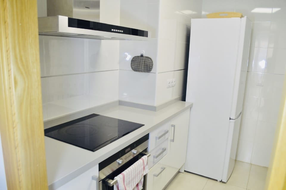 Apartment, 2 Bedrooms, Terrace, Partial Ocean View | Private kitchen | Full-size fridge, microwave, stovetop, toaster