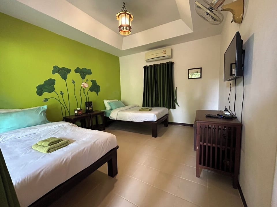 Family Room, 2 Bedrooms | Free WiFi, bed sheets