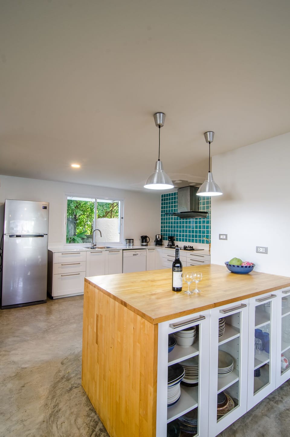Fully equipped kitchen