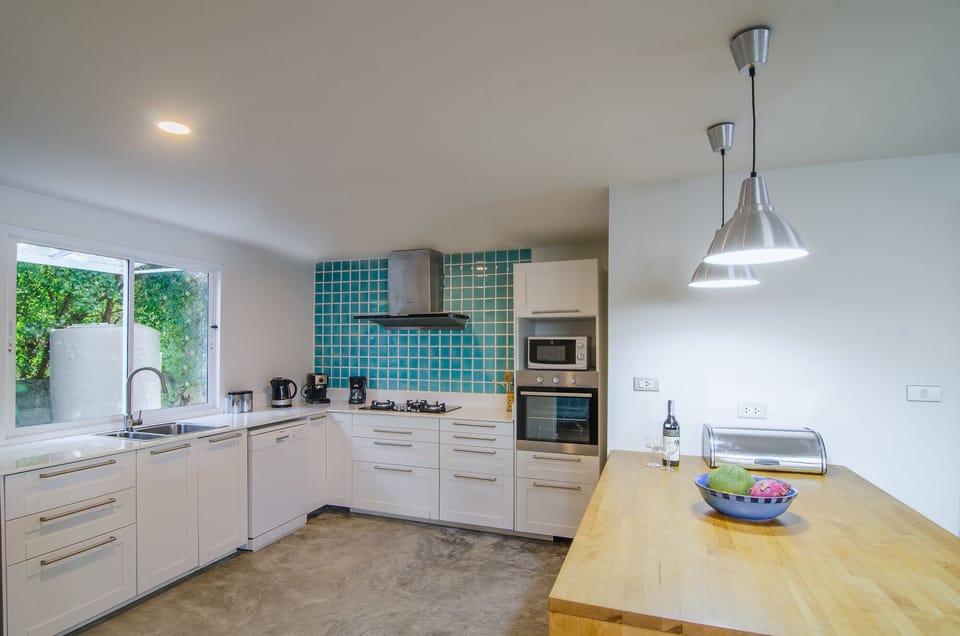 Fully equipped kitchen
