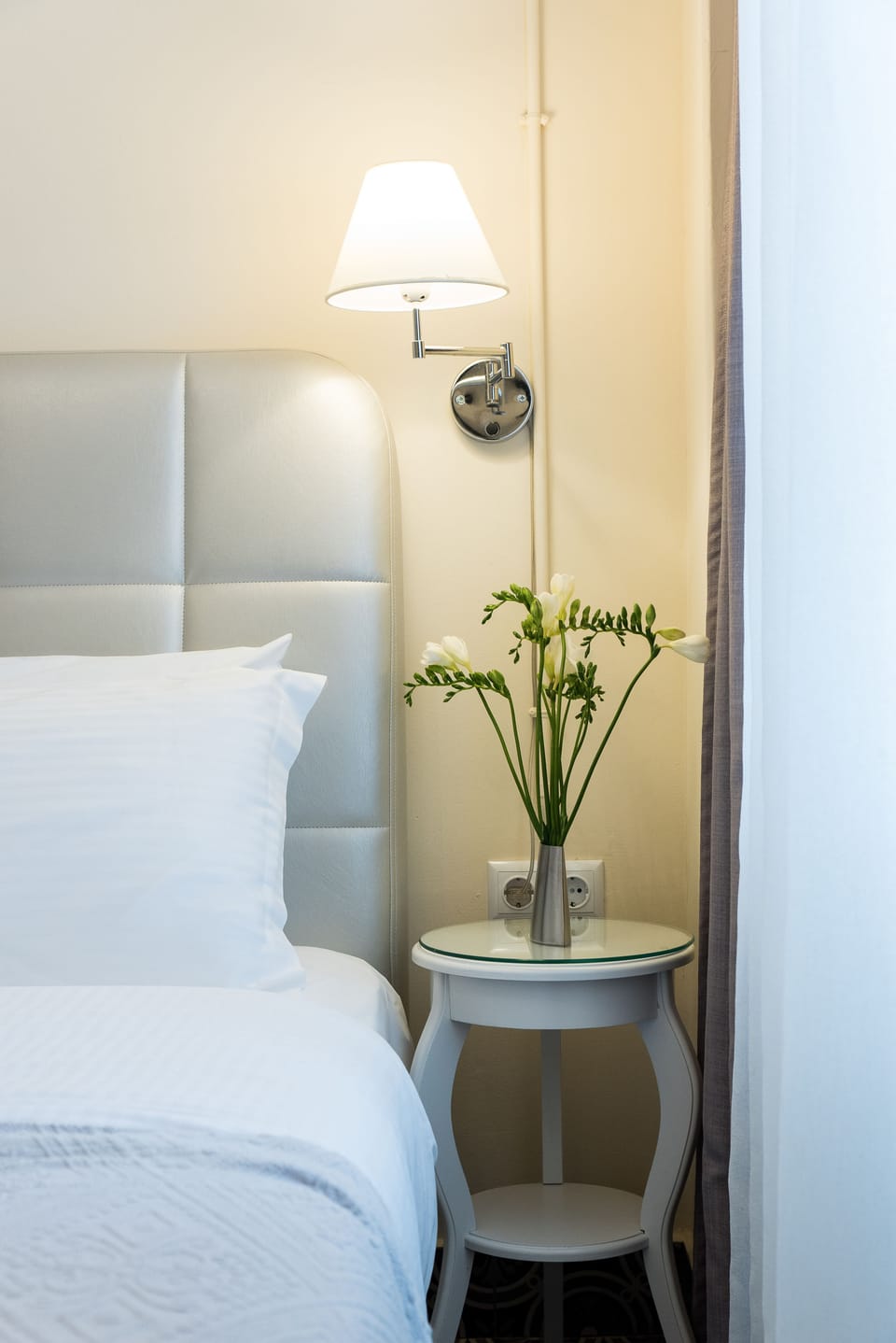 Standard Double Room | Minibar, in-room safe, desk, blackout drapes