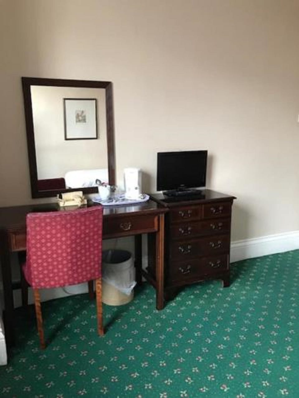 Individually decorated, individually furnished, desk, laptop workspace