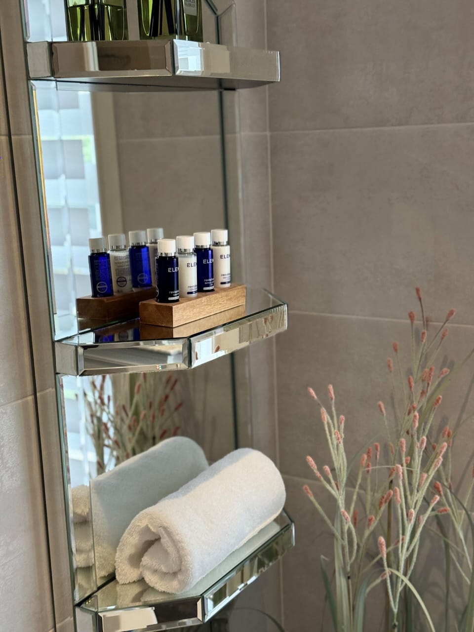 Exclusive Suite, 1 King Bed, Garden View | Iron/ironing board, cribs/infant beds, free WiFi, bed sheets