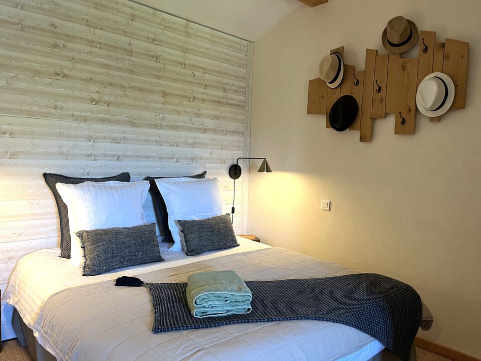 Superior Double Room, Private Bathroom, Garden View
