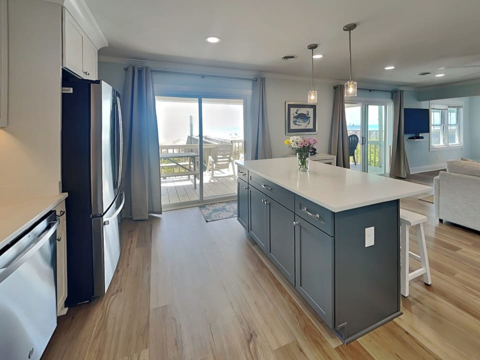 Full Size Kitchen