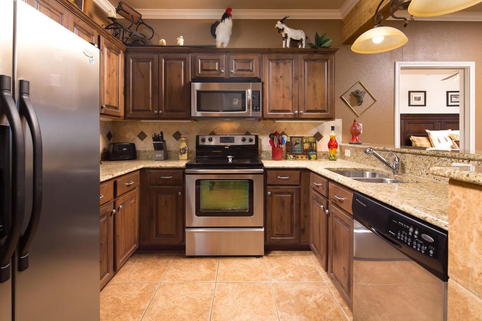 Full kitchen!
