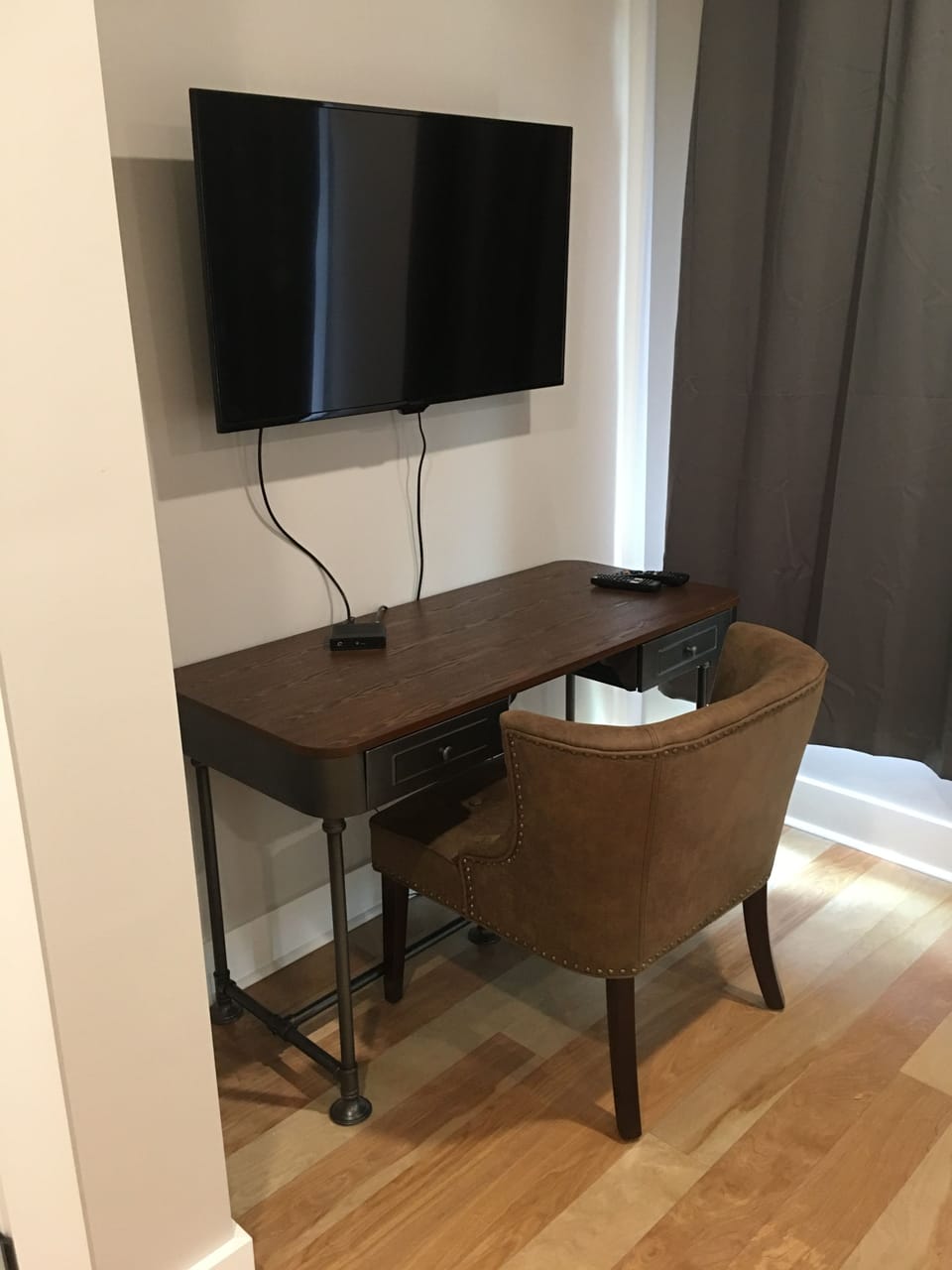 Downtown Executive Townhouse Monroe C, 2 Bedrooms | 2 bedrooms, soundproofing, iron/ironing board, free WiFi