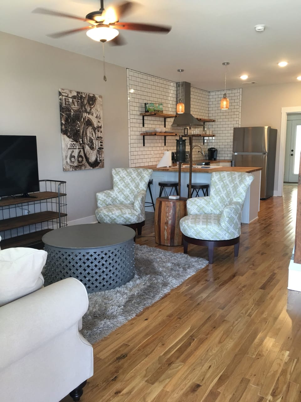 Downtown Executive Townhouse Madison D, 3 Bedrooms | Living room | Flat-screen TV