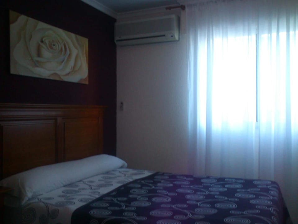 In-room safe, free WiFi, bed sheets
