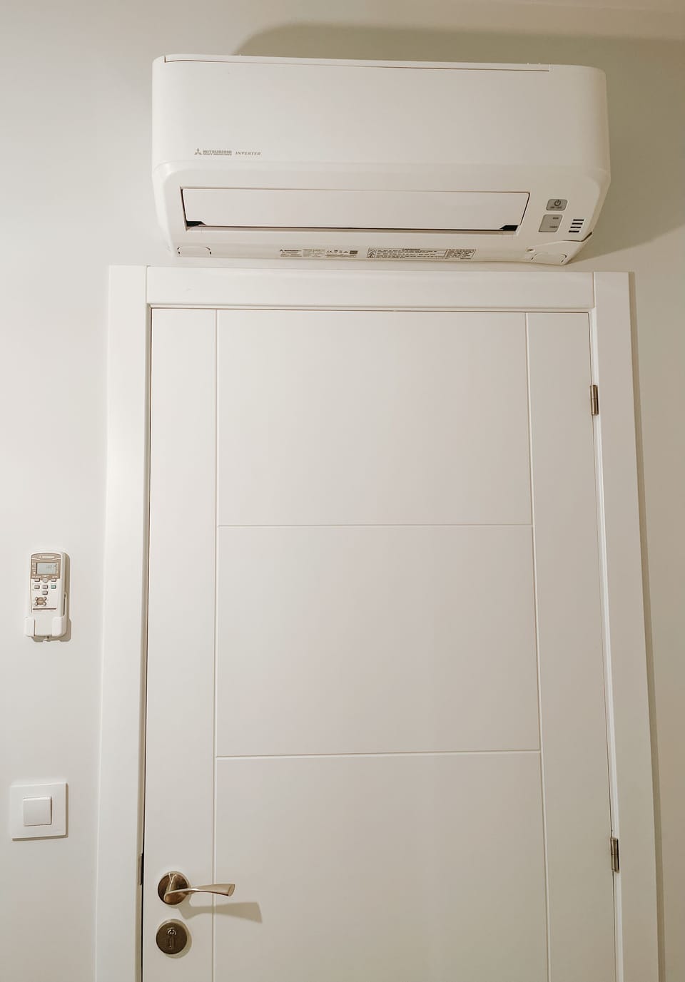 Triple Room, Private Bathroom | Air conditioning