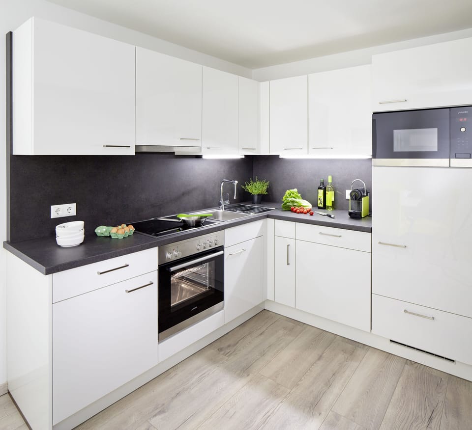 Apartment, Multiple Beds, Kitchen | Private kitchen