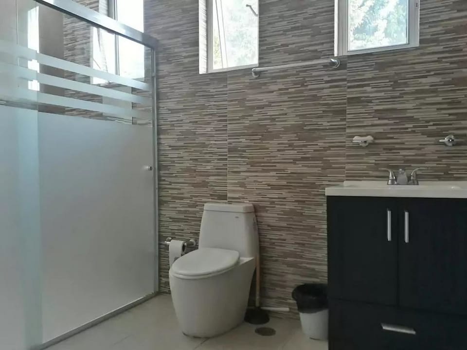 Family Townhome, 3 Bedrooms | Bathroom | Shower