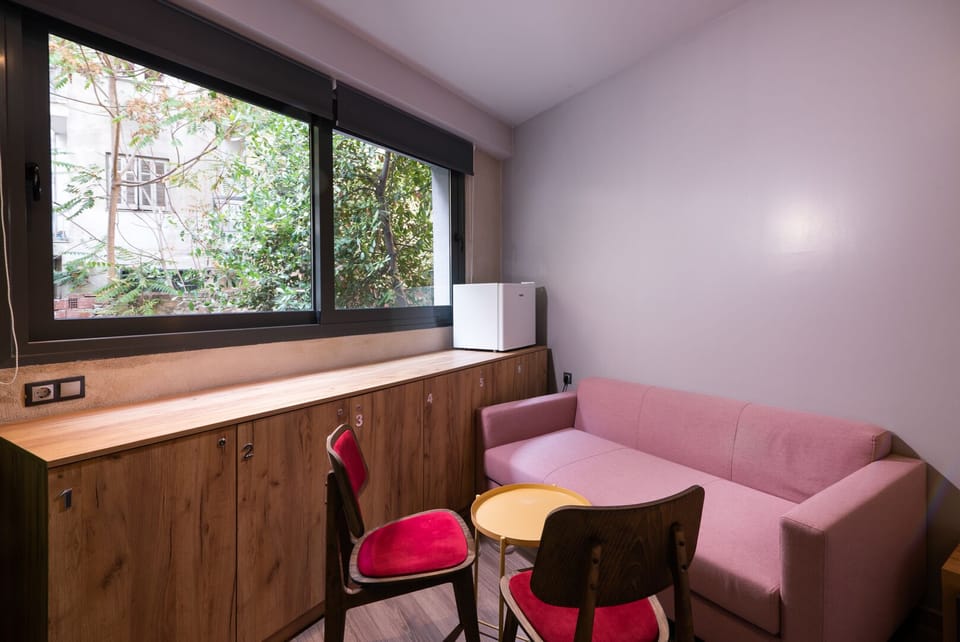 Ground Floor Budget Room | Iron/ironing board, free WiFi, bed sheets