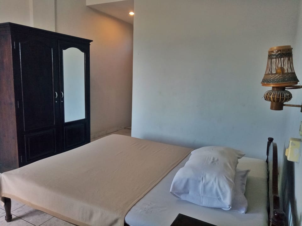Economy Room | Desk, WiFi (free)
