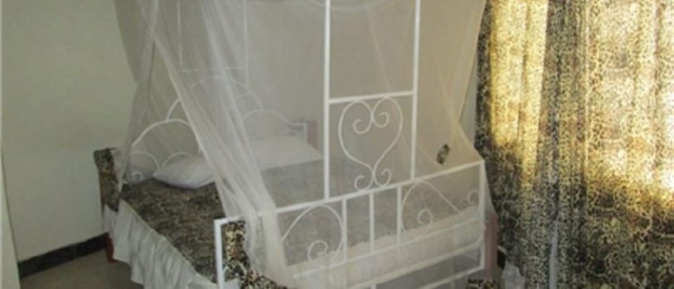 Standard Room | Premium bedding, memory foam beds, iron/ironing board, free WiFi