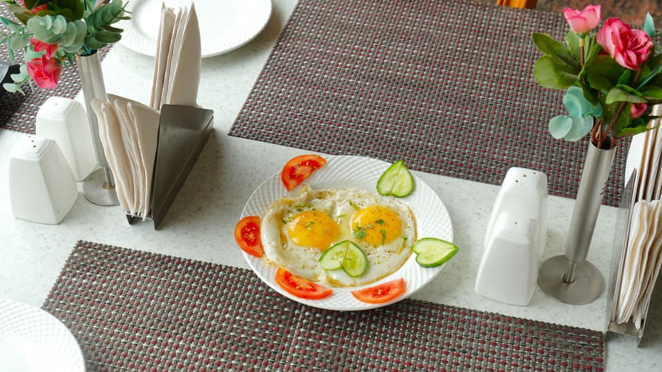 Daily buffet breakfast for a fee