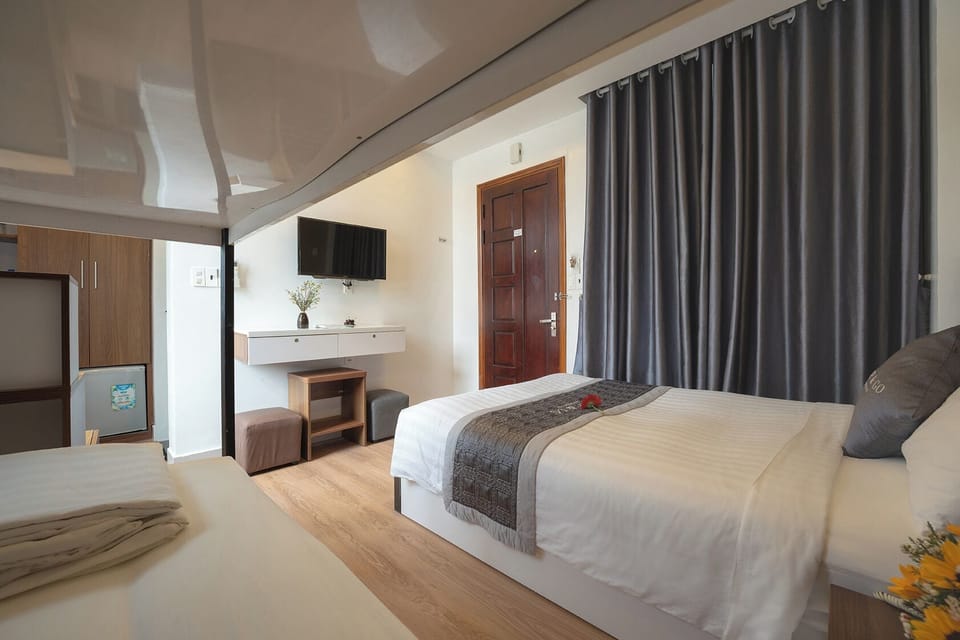 Family Quadruple Room, Ensuite, City View | Premium bedding, memory foam beds, minibar, desk