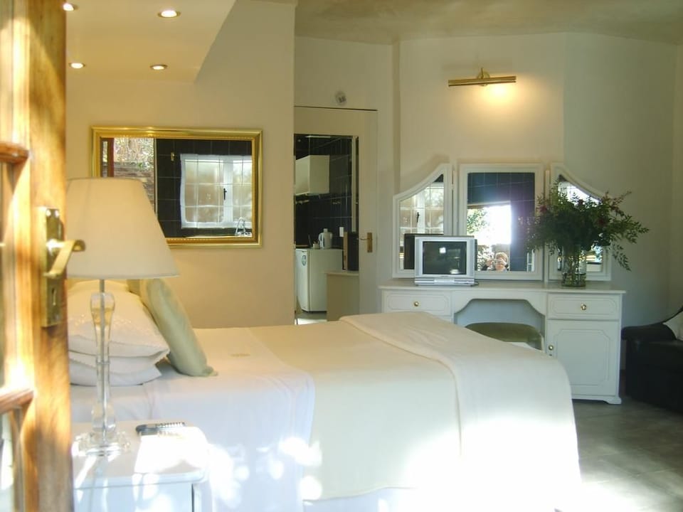 Room, Garden View | Premium bedding, desk, bed sheets