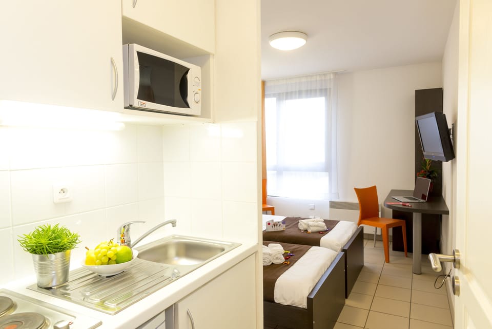 Private kitchenette