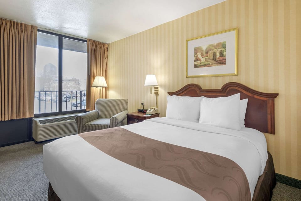 In-room safe, desk, laptop workspace, iron/ironing board